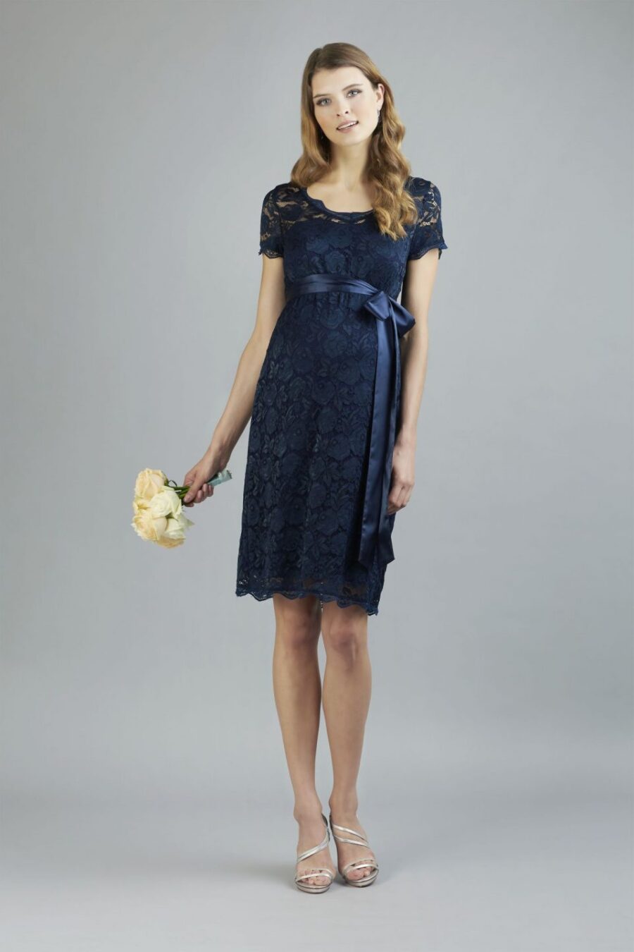 08 Sweetbelly Brautkleider fuer Schwangere Kollektion 2019 Abby dark blue short 2