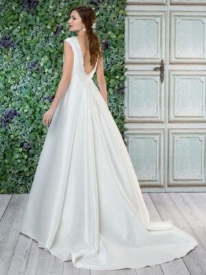 105 A Bela Noiva Brautmoden Brautkleider Kollektion 2019 1509 3