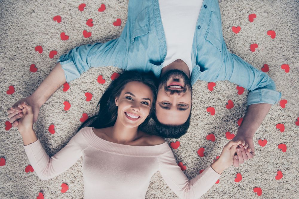 106 HOCHZEITde Ratgeber Am Hochzeitstag Geschenke Brautpaar Hochzeitsgeschenke iStock 925478390 2019 06