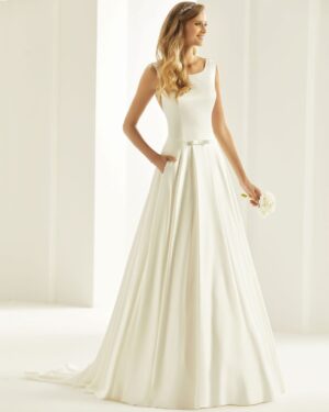 11 10 Bianco Evento Brautmoden Brautkleider Kollektion 2019 Bianco Evento bridal dress CASSANDRA 1