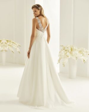 11 17 Bianco Evento Brautmoden Brautkleider Kollektion 2019 Bianco Evento bridal dress FIONA 2