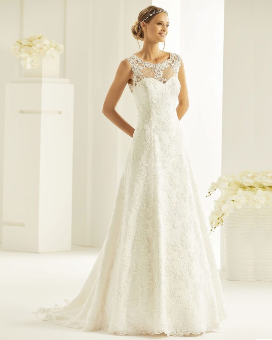 11 41 Bianco Evento Brautmoden Brautkleider Kollektion 2019 Bianco Evento bridal dress SABRINA 1