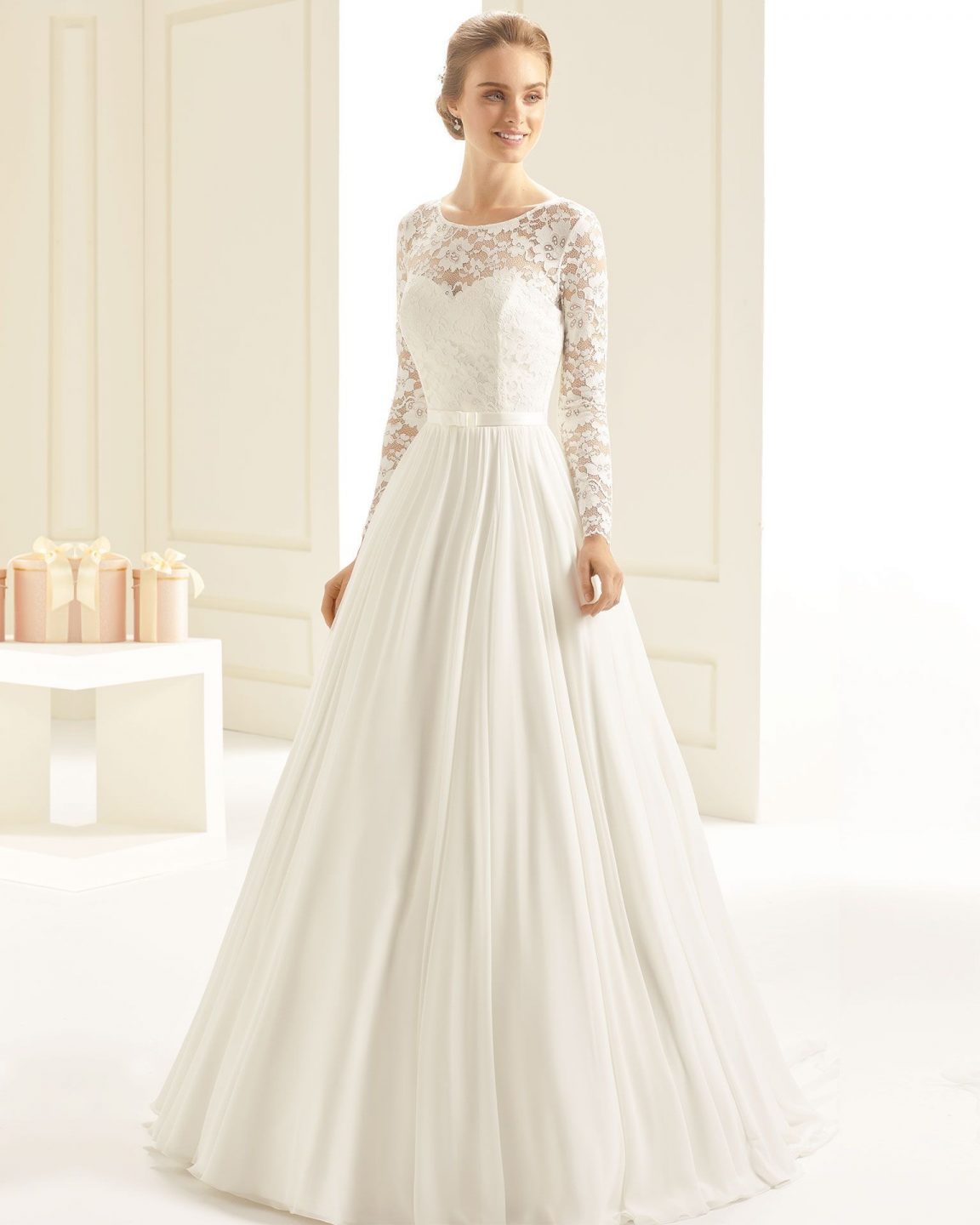 11 55 Bianco Evento Brautmoden Brautkleider Kollektion 2019 Bianco Evento bridal dress VANESSA 1