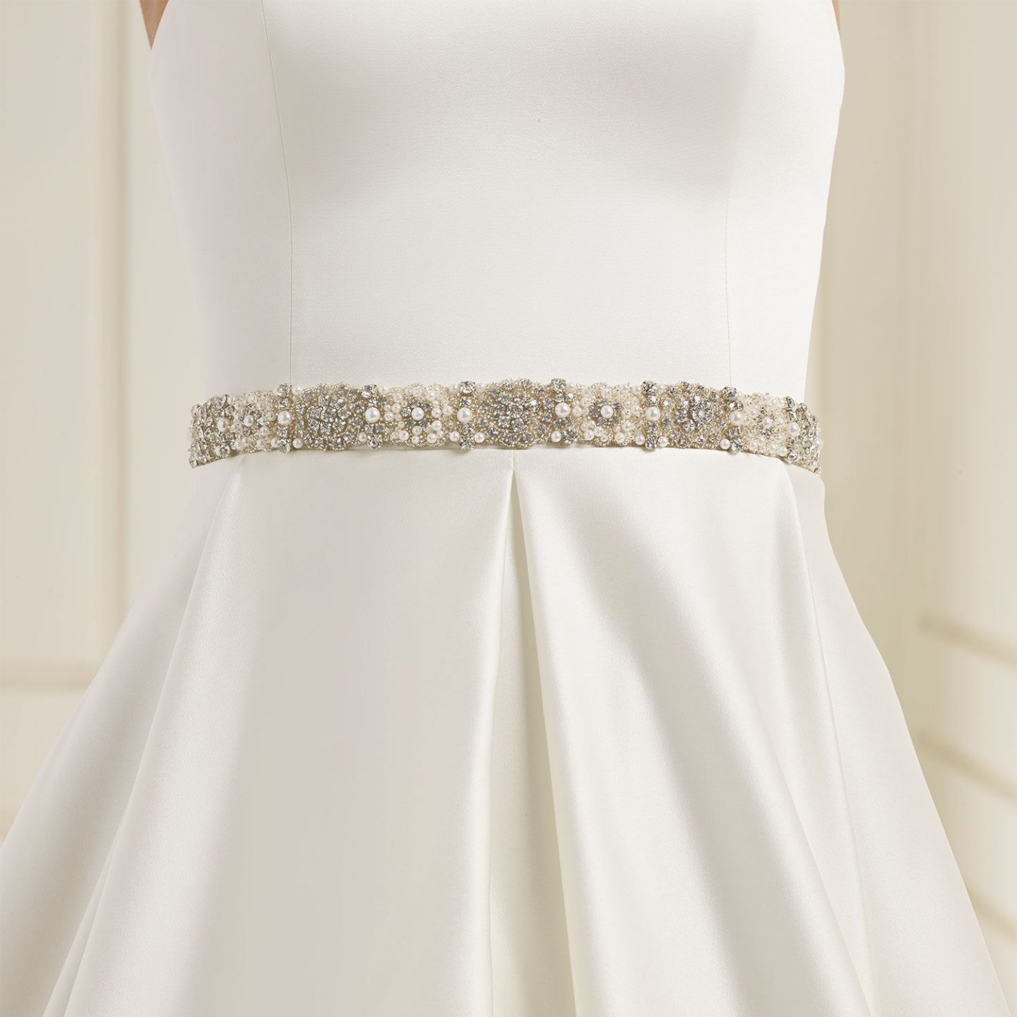 33 01 Bianco Evento Brautaccessoires Kollektion 2019 BIANCO EVENTO bridal belt PA11