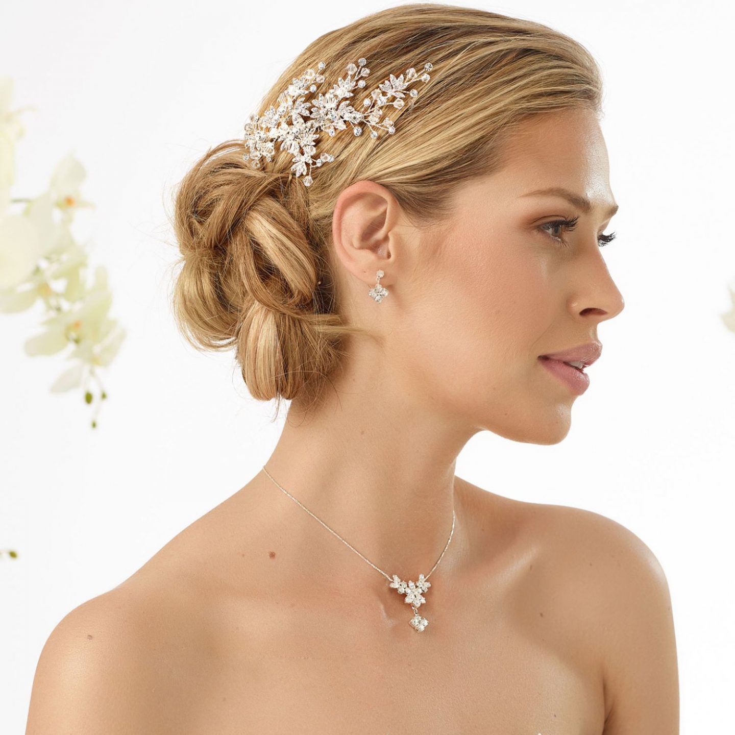 55 01 Bianco Evento Brautaccessoires Haarschmuck Kollektion 2019 BIANCO EVENTO bridal headpiece 0394