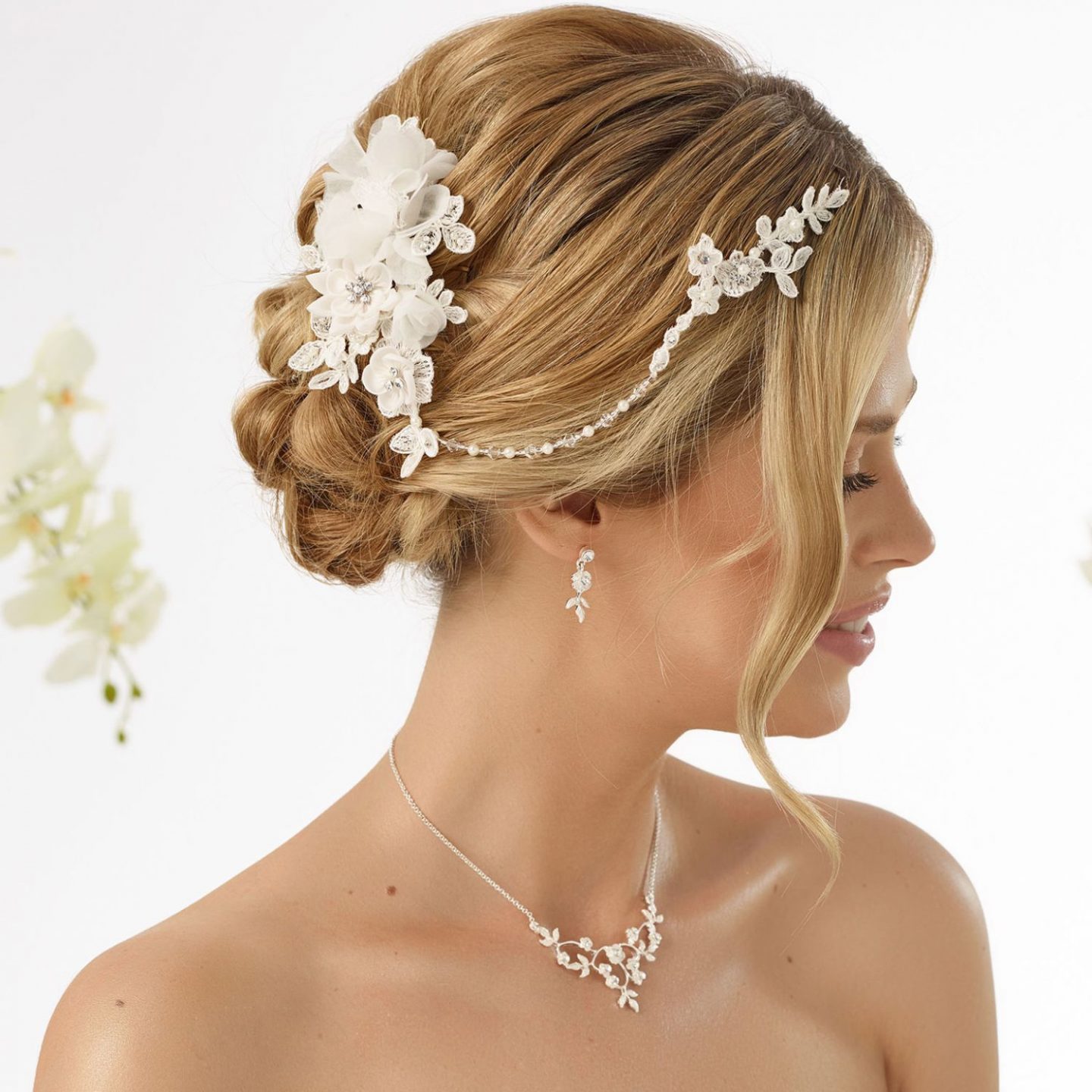 55 02 Bianco Evento Brautaccessoires Haarschmuck Kollektion 2019 BIANCO EVENTO bridal headpiece 7488