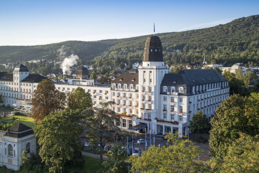 02 01 Steigenberger Hotel Bad Neuenahr Hochzeitslocation 2019 015 SHR BadNeuenahr Exterior Hotel 1815