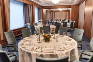 09 02 Steigenberger Frankfurter Hof Frankfurt Hochzeitslocation 2019 SHR FrankfurterHof conference Salon3 4 Dinner 11