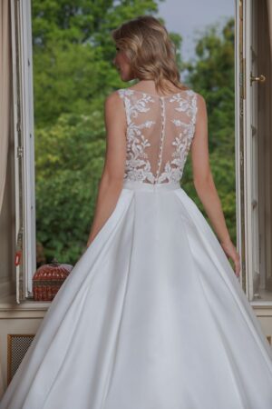 120 Fashion Queen Amera Vera Brautmoden Brautkleider Kollektion 2020 B2019 Anniara 2