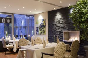 16 03 Steigenberger Graf Zeppelin Stuttgart Hochzeitslocation 2019 44522 SHR GrafZeppelin restaurant Olivo 8993