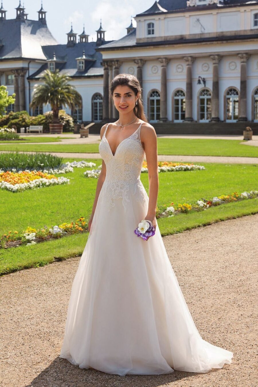 226 Kleemeier Valerie Brautmode kleemeier kollektion 2020 brautkleider 119725 jora silhouette