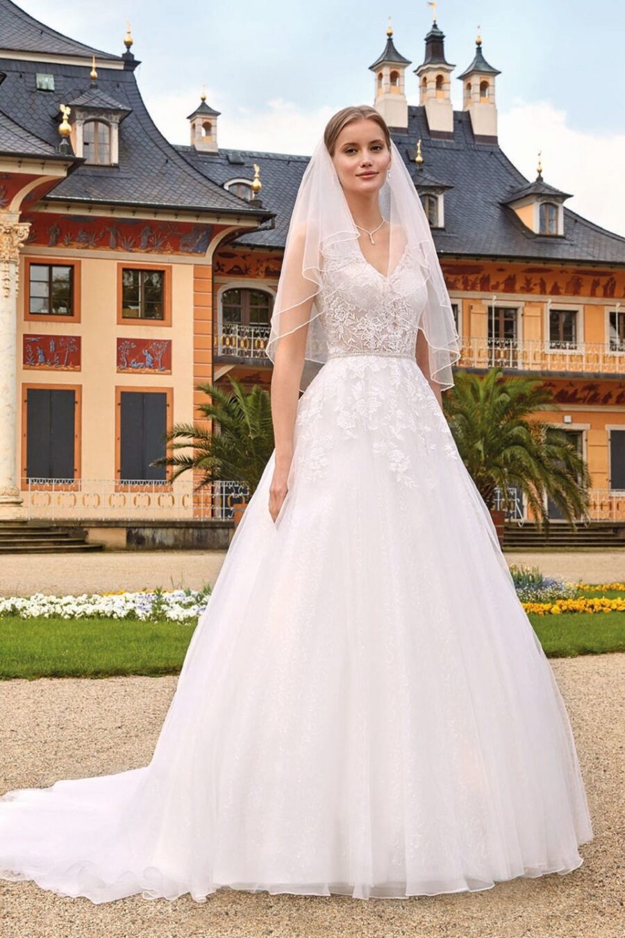 229 Kleemeier Valerie Brautmode kleemeier kollektion 2020 brautkleider 119765 imara silhouette