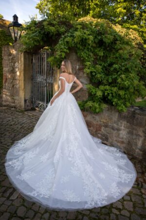 303 Fashion Queen MissGermany Brautmoden Brautkleider Kollektion 2020 MGB40 Calina 3