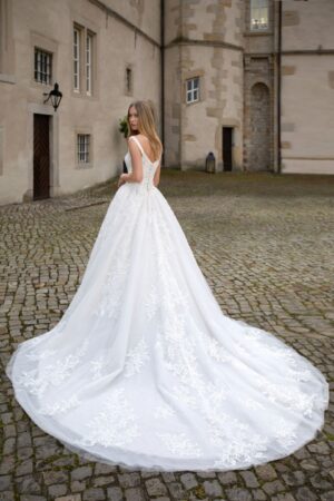 304 Fashion Queen MissGermany Brautmoden Brautkleider Kollektion 2020 MGB40 Calina 4