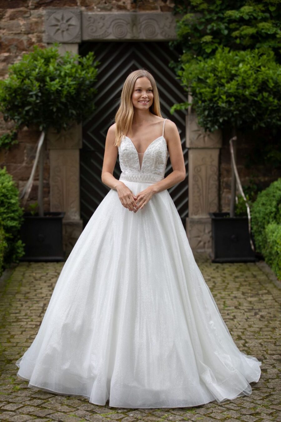 323 Fashion Queen MissGermany Brautmoden Brautkleider Kollektion 2020 MGB51 Coletta 1