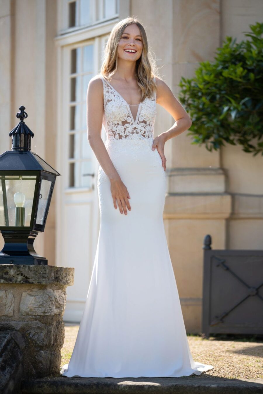 328 Fashion Queen MissGermany Brautmoden Brautkleider Kollektion 2020 MGB52 Crystal 1