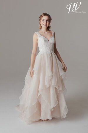 16 Victoria Vincent Brautmoden Brautkleider Kollektion 2020 V8721 1 Kelly