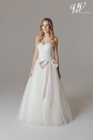 23 Victoria Vincent Brautmoden Brautkleider Kollektion 2020 V8724A KatjaA