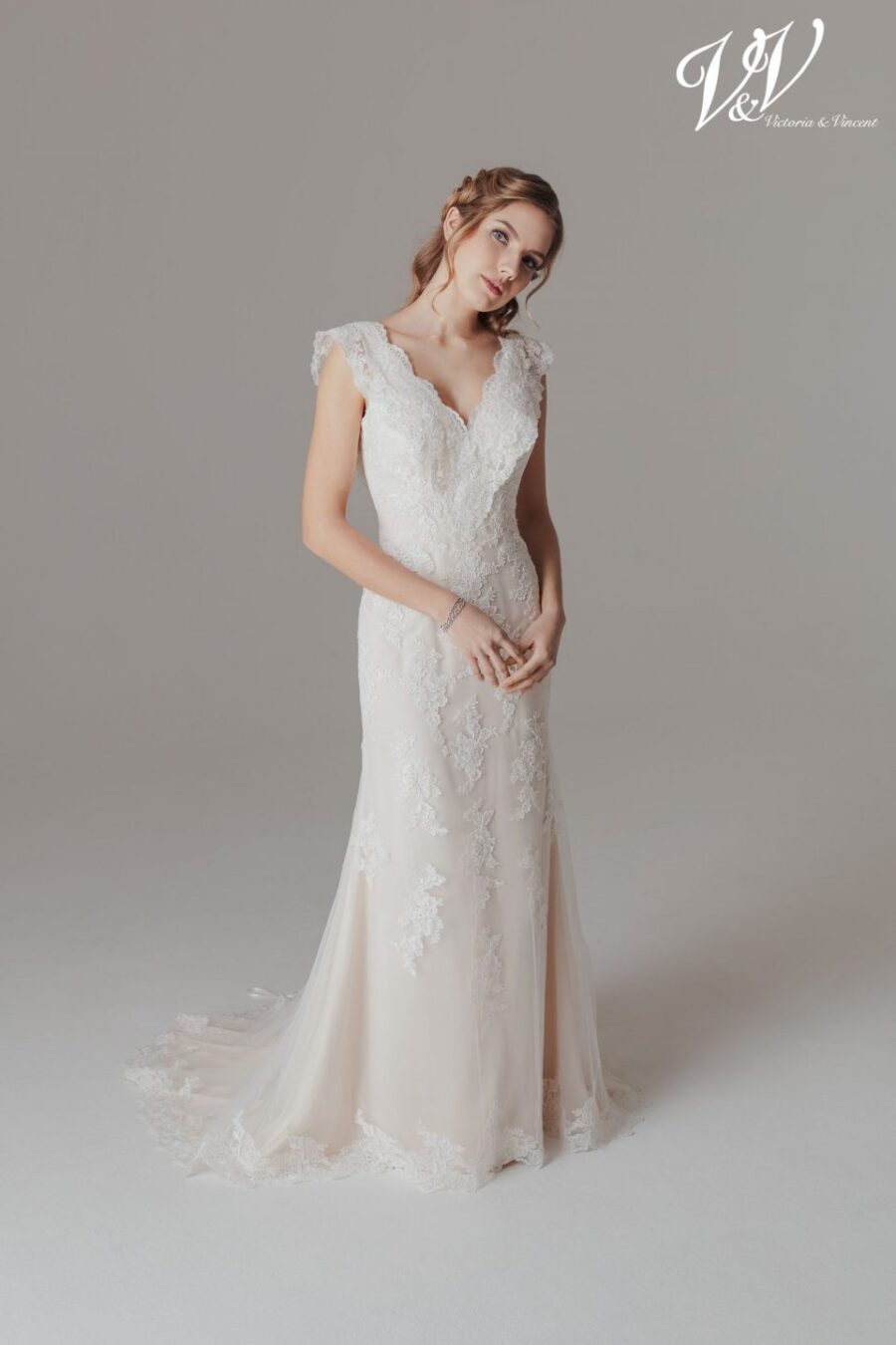 30 Victoria Vincent Brautmoden Brautkleider Kollektion 2020 V8727 1 Kristin