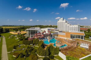 GCH-Hotel-Group-Hochzeitslocation-2019-Wyndham-Hotel-Stralsund-HanseDom_videoThumbnail_01