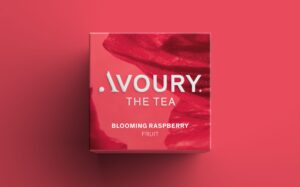 03 103 AVOURY THE TEA TeeKapselSystem Hochzeitsgeschenke Kollektion 2020 Tee Blooming Raspberry