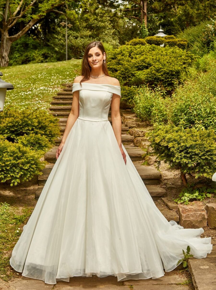 401 Euro Mode Donner Brautmoden Brautkleider Kollektion 2020 De Luxe Lisa Donetti 2064 6