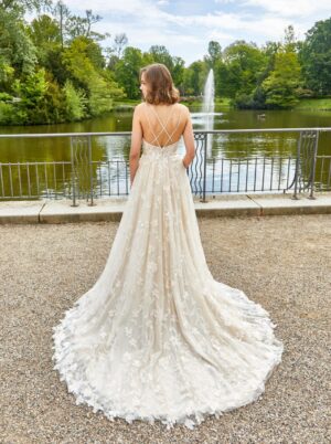 409 Euro Mode Donner Brautmoden Brautkleider Kollektion 2020 De Luxe Lisa Donetti 2069 23