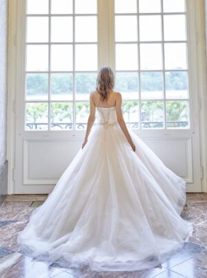 503 Euro Mode Donner Brautmoden Brautkleider Kollektion 2020 Diane Legrand 7601 57