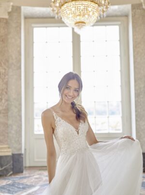 522 Euro Mode Donner Brautmoden Brautkleider Kollektion 2020 Diane Legrand 7620 22