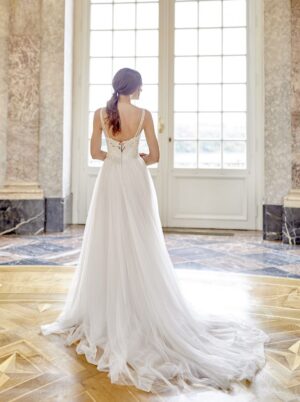 523 Euro Mode Donner Brautmoden Brautkleider Kollektion 2020 Diane Legrand 7620 39