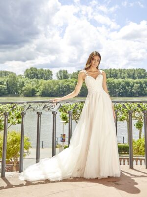 539 Euro Mode Donner Brautmoden Brautkleider Kollektion 2020 Diane Legrand 7628 9