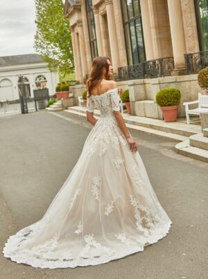 615 Euro Mode Donner Brautmoden Brautkleider Kollektion 2020 Novabella 30410 41