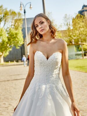 708 Euro Mode Donner Brautmoden Brautkleider Kollektion 2020 De Luxe Lisa Donetti 50330 20