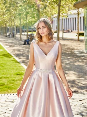 711 Euro Mode Donner Brautmoden Brautkleider Kollektion 2020 De Luxe Lisa Donetti 50335 31