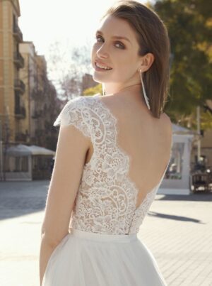 210 Fara Sposa Brautmoden Brautkleid Kollektion 2020 5614 3