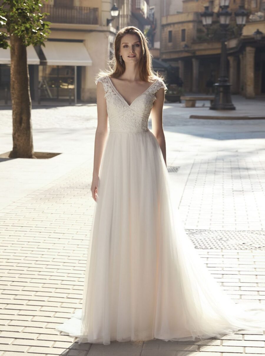 219 Fara Sposa Brautmoden Brautkleid Kollektion 2020 5644 1