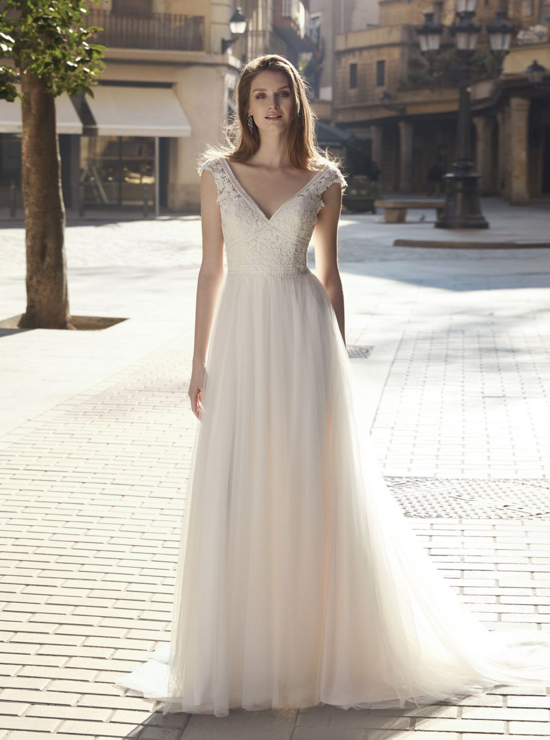 219 Fara Sposa Brautmoden Brautkleid Kollektion 2020 5644 1