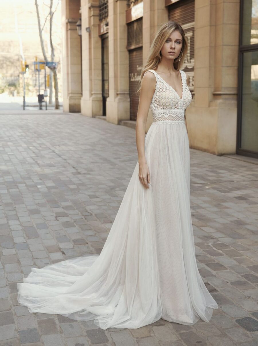 231 Fara Sposa Brautmoden Brautkleid Kollektion 2020 5673 1