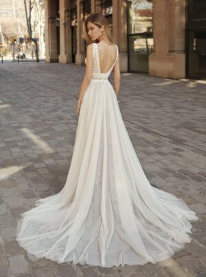 233 Fara Sposa Brautmoden Brautkleid Kollektion 2020 5673 3