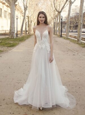 242 Fara Sposa Brautmoden Brautkleid Kollektion 2020 5700 1