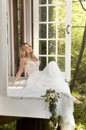 014 Rebecca Ingram Brautmoden Brautkleider Kollektion 2020 Rebecca Ingram Greta 20RC231 PROMO1 Uncropped