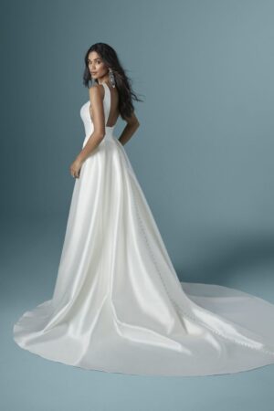 032 Maggie Sottero Brautmoden Brautkleider Kollektion 2020 Maggie Sottero Rhiannon 20MW281 Back Uncropped