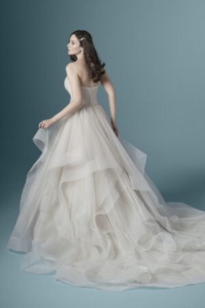 044 Maggie Sottero Brautmoden Brautkleider Kollektion 2020 Maggie Sottero Yasmin 20MS199 Back Uncropped