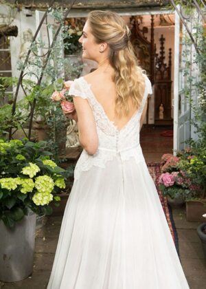 115 Weise Brautmoden Brautkleider Kollektion 2020 337602 128