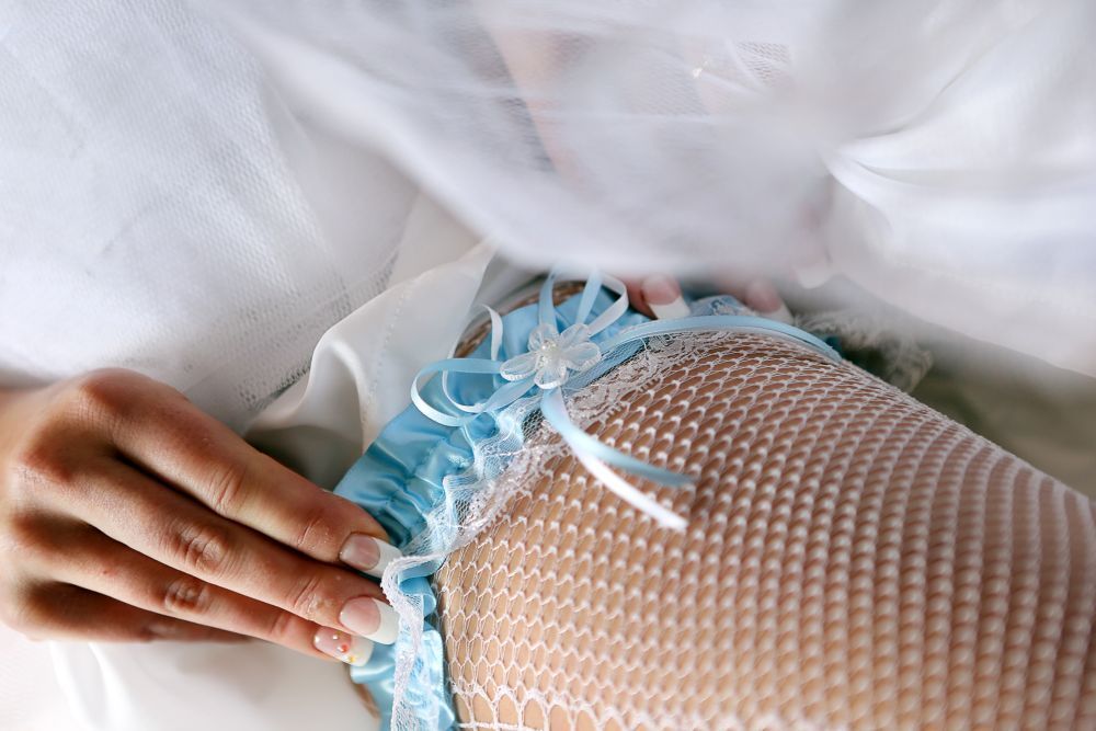 103 HOCHZEITde Ideen Ratgeber Sitten Braeuche Traditionen Hochzeitsoutfit iStock 461798019 2020 06