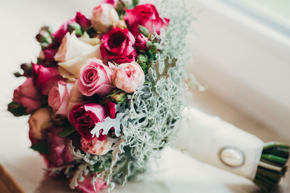 104 HOCHZEITde Ideen Ratgeber Sitten Braeuche Traditionen Hochzeitsoutfit iStock 653456504 2020 06