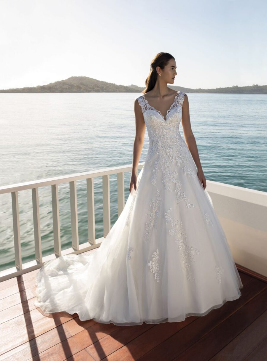 201 Demetrios Brautmoden Brautkleid Kollektion 2020 Cosmobella Collection 8001 1