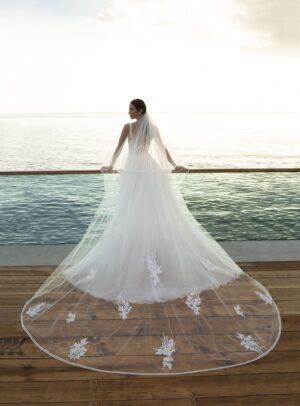 210 Demetrios Brautmoden Brautkleid Kollektion 2020 Cosmobella Collection 8015 COV114 1