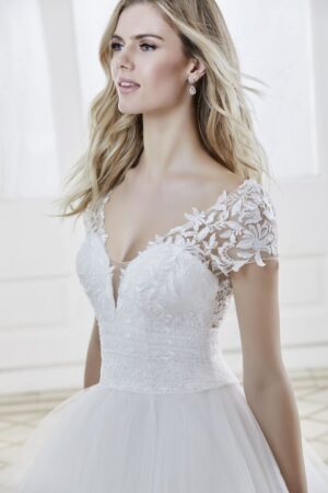 218 The Sposa Group Divina Sposa Brautmoden Brautkleider Kollektion 2020 202 27 4118