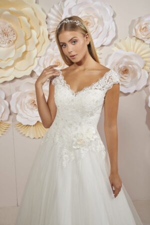 304 The Sposa Group Miss Kelly Collector Brautmoden Brautkleider Kollektion 2020 204 06 46271